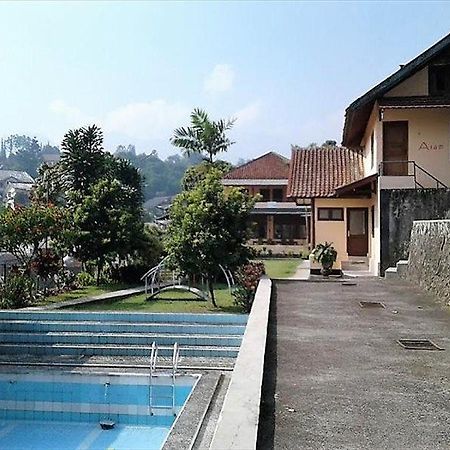 Villa Tunas Alam Mutiara Puncak Exterior photo