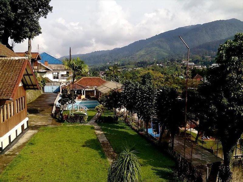 Villa Tunas Alam Mutiara Puncak Exterior photo